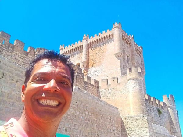 The author at the Castle of Penafiel.