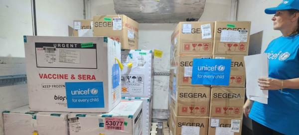 A shipment of vaccine doses for Gaza, wher<em></em>e UN agencies and partners aim to inoculate more than 640,000 children against polio, which had been eradicated 25 years ago, but reappeared during the war.